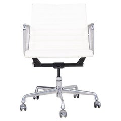 2010s Herman Miller Eames Aluminum Group Management Desk Chair in White Leather