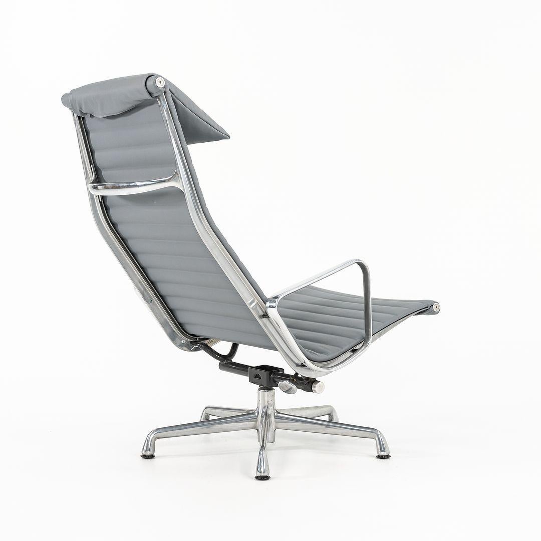 Herman Miller Eames Group Reclining Lounge Chair w/ Pillow del 2010 in alluminio in vendita 1