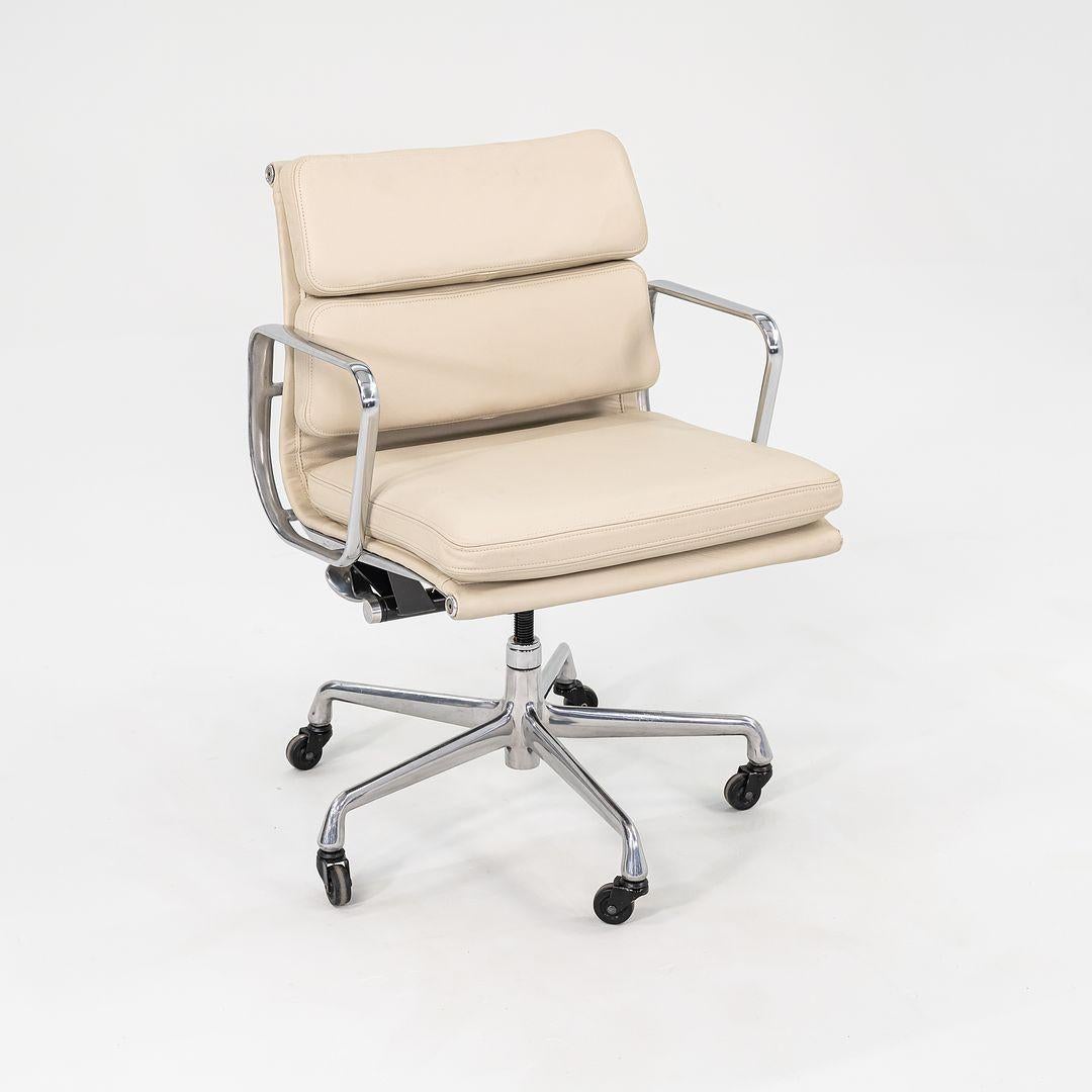 This is an Aluminum Group Soft Pad Management Desk Chair, Model EA435, designed by Charles and Ray Eames for Herman Miller in 1969. This example dates to the 2010s. The listed price includes one chair. Its design includes a solid yet lightweight