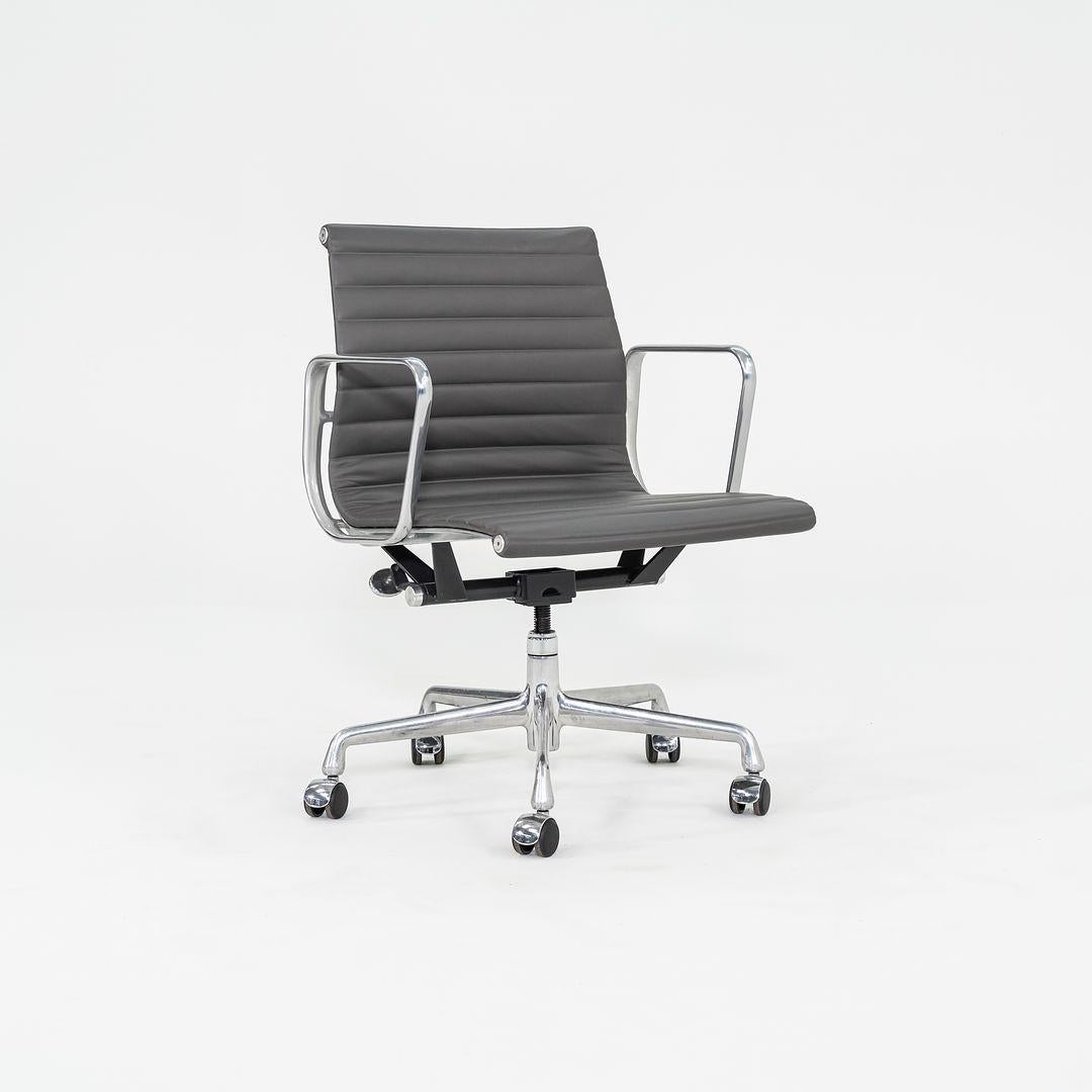 2010s Herman Miller Eames Aluminum Management Desk Chair in Dark Grey 1x Avail For Sale 2