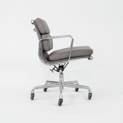 2010s Herman Miller Eames Soft Pad Management Desk Chair in Grey w/ Manual Base