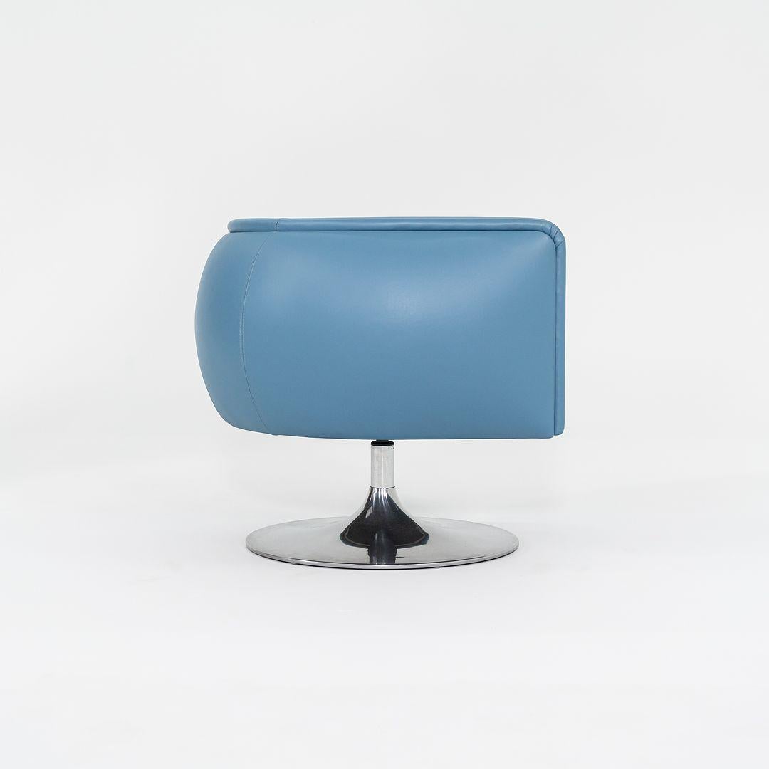 Americano Sedie girevoli anni 2010 Joe D'Urso per Knoll in pelle blu Model No. 2165 in vendita