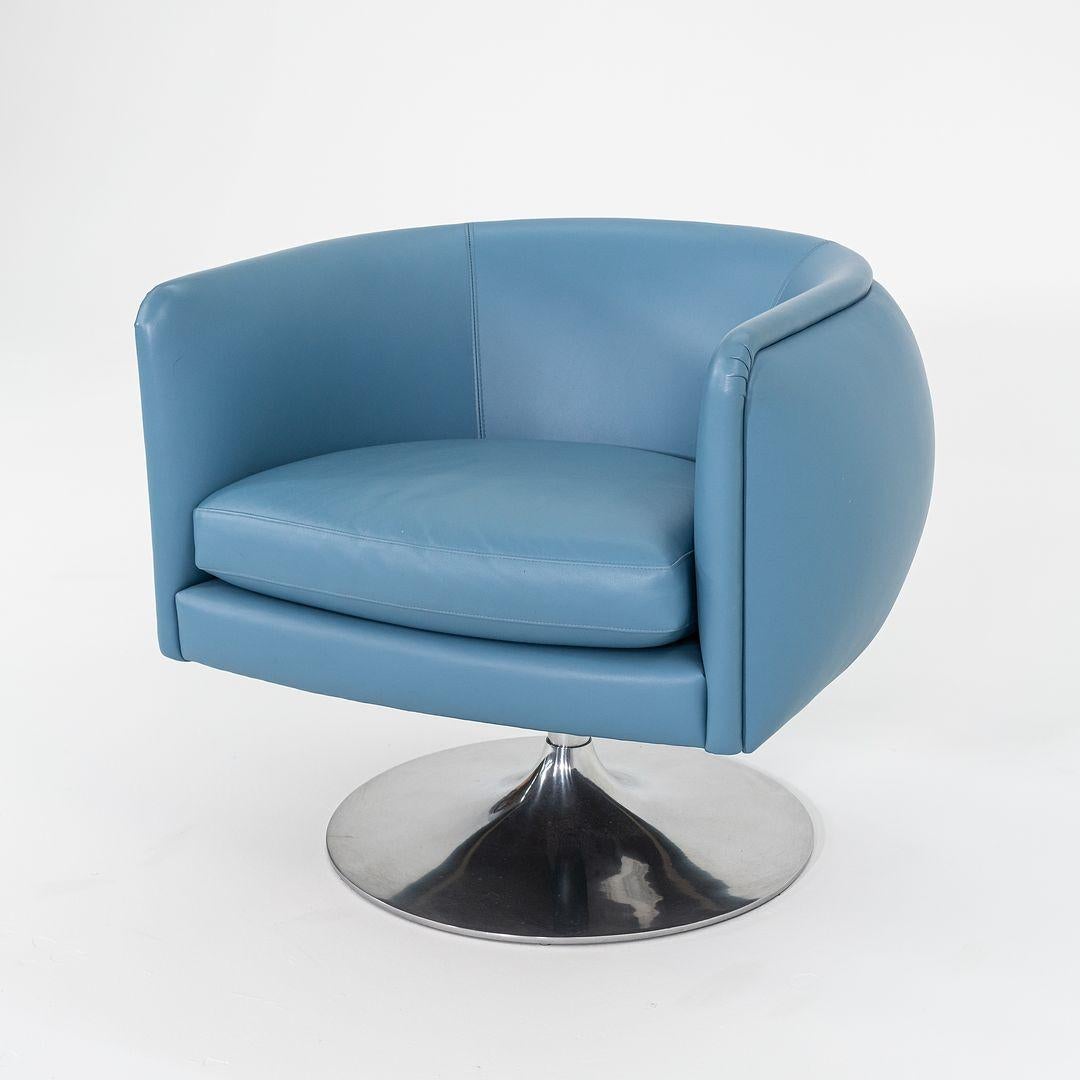 XXI secolo e contemporaneo Sedie girevoli anni 2010 Joe D'Urso per Knoll in pelle blu Model No. 2165 in vendita