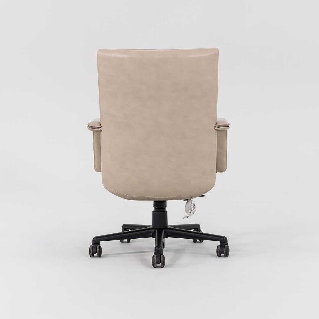 2010er Keilhauer Elite 597 Schreibtischstuhl aus ecrufarbenem gestepptem Leder mitneutem Untergestell (Stahl) im Angebot