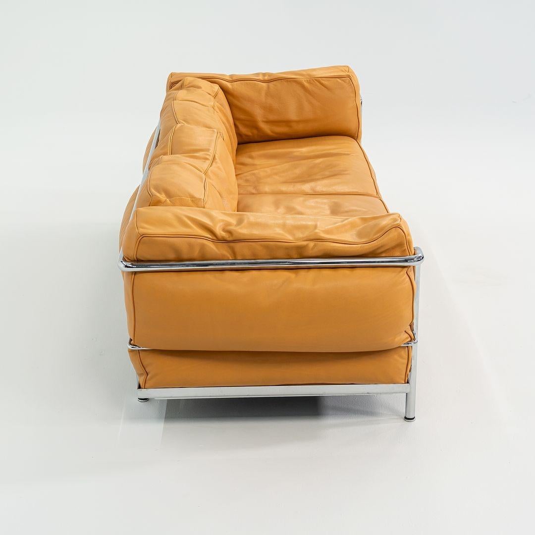 Divano / Divano a due posti / Divano a due posti in Cognac di Le Corbusier per Cassina LC3 del 2010 in vendita 4