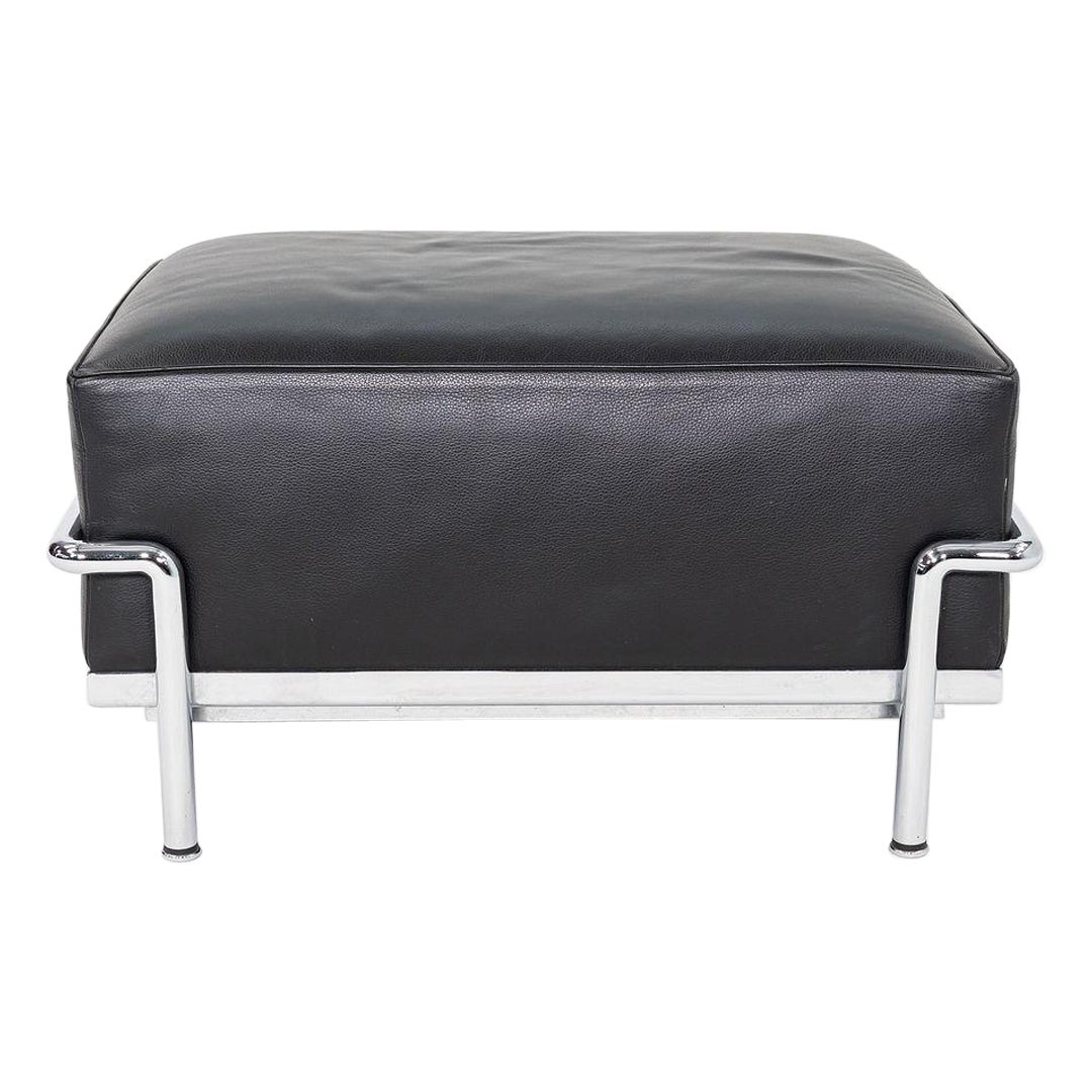 Ottomana Le Corbusier, Jeanneret, Perriand per Cassina LC2 in pelle nera, anni 2010 in vendita
