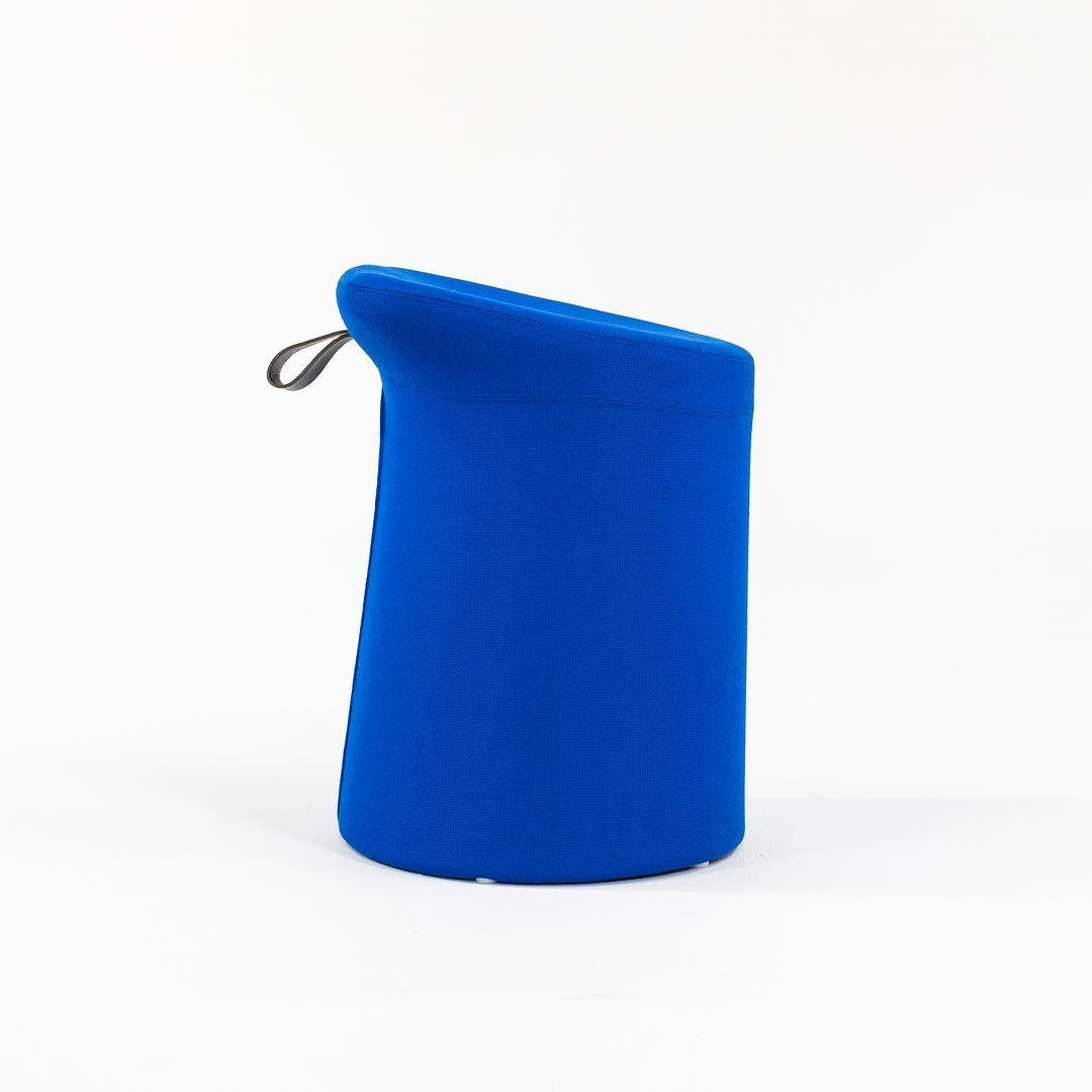 2010s Tabouret bas Lilla 2.0 en tissu bleu royal par Patrick Norguet pour Artifort en vente 3