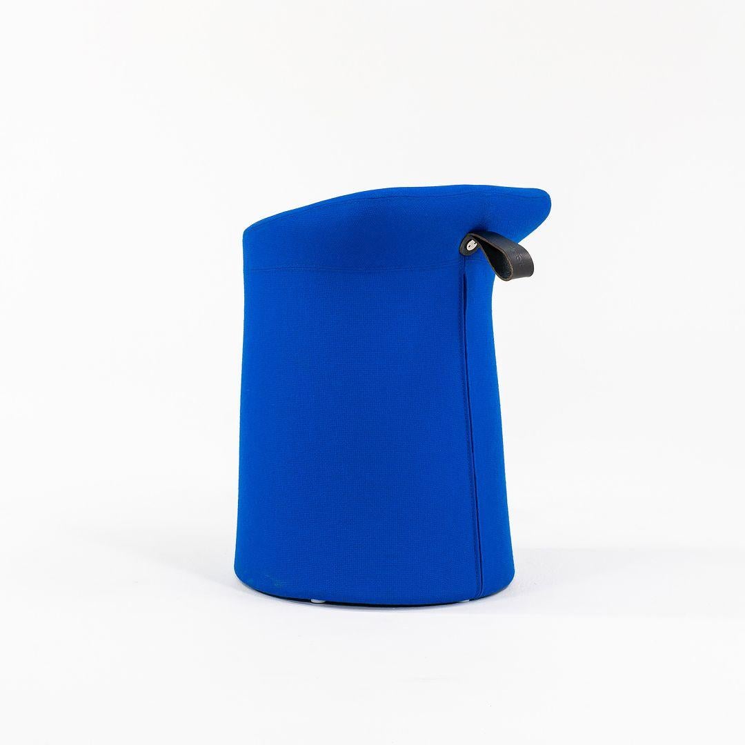 2010s Tabouret bas Lilla 2.0 en tissu bleu royal par Patrick Norguet pour Artifort en vente 1