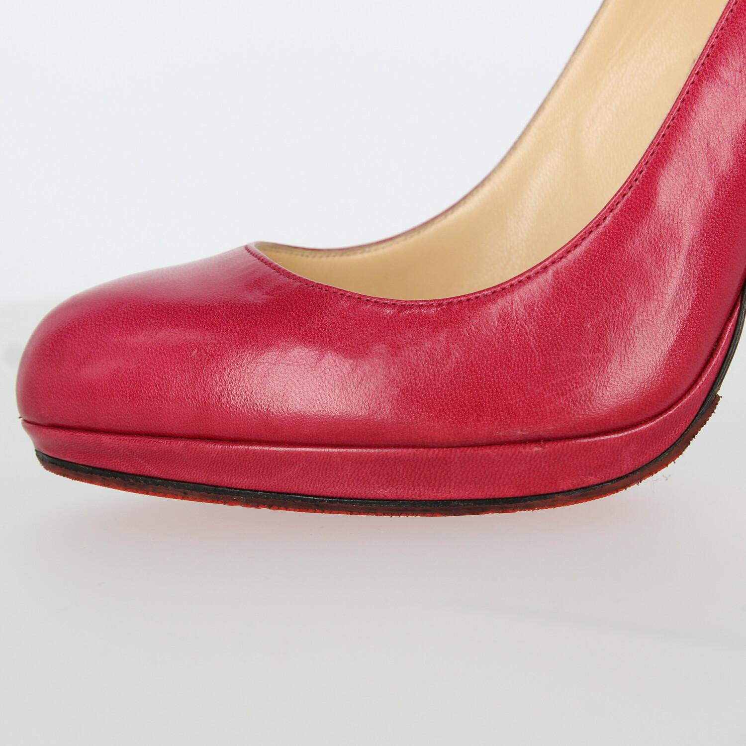 2010s Louboutin Fuchsia Decolleté 4