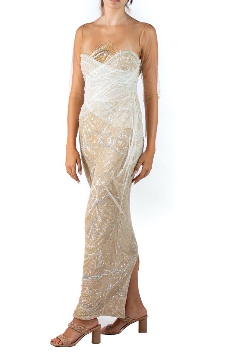 2010S Marchesa Pearl White Beaded Silk & Tulle Gown For Sale 4
