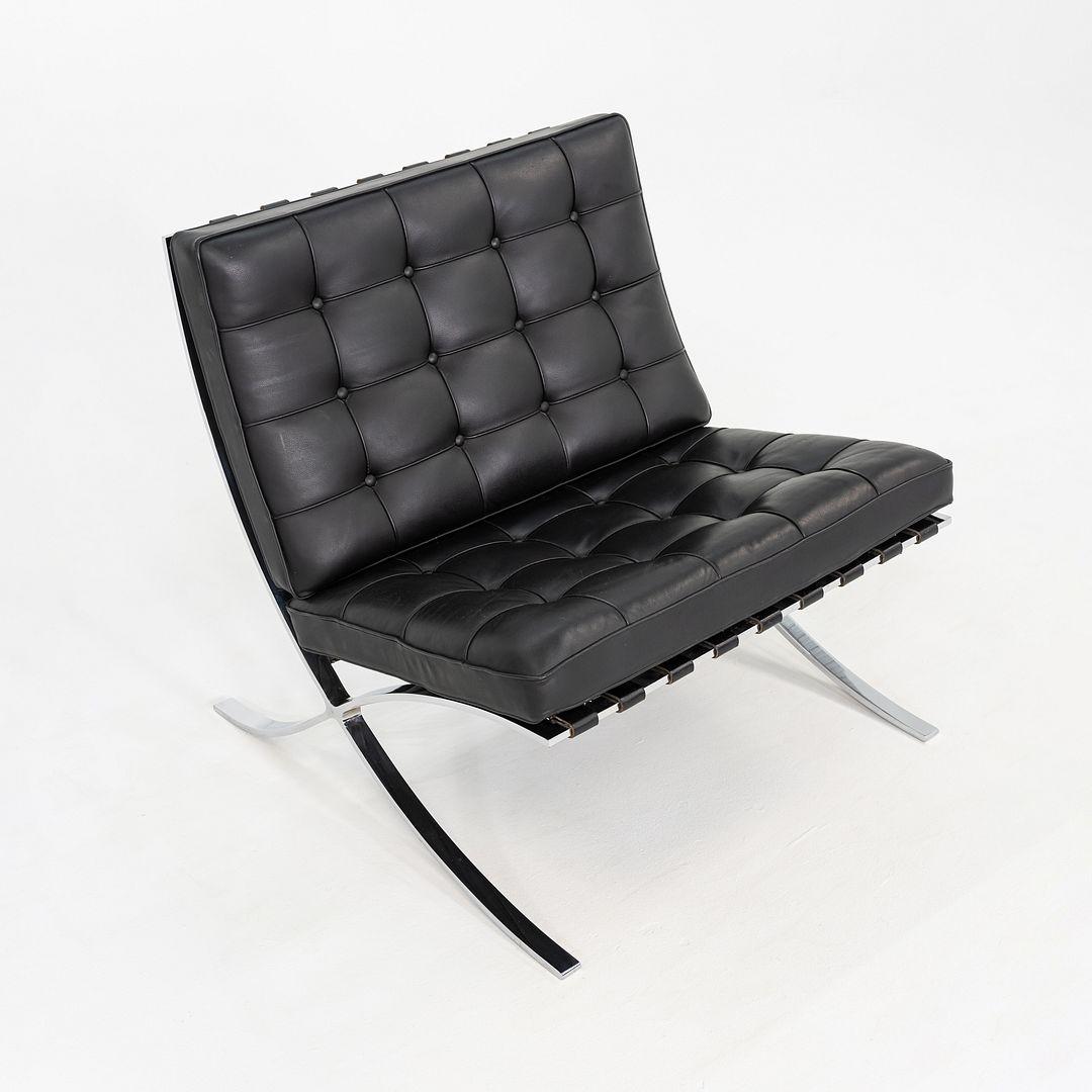 2010s Mies van der Rohe for Knoll Barcelona Lounge Chair en cuir et chrome Bon état - En vente à Philadelphia, PA