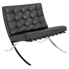 2010s Mies van der Rohe for Knoll Barcelona Lounge Chair en cuir et chrome