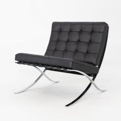 2010s Mies van der Rohe para Knoll Sillón Barcelona con otomana / taburete