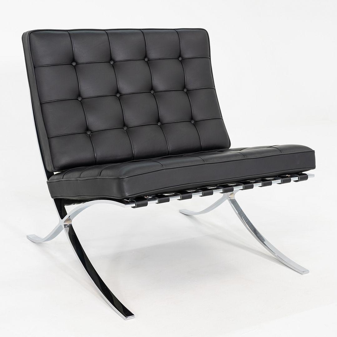 2010er Mies van der Rohe für Knoll Barcelona Loungesessel mit Ottomane / Hocker im Zustand „Gut“ im Angebot in Philadelphia, PA
