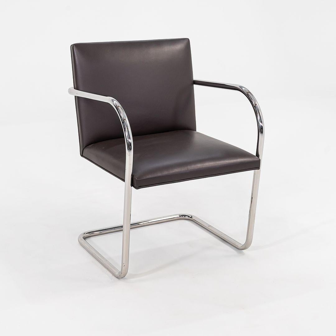 XXIe siècle et contemporain 2010s Mies van der Rohe Chaises de salle à manger tubulaires Brno en cuir Brown Modèle 245 en vente