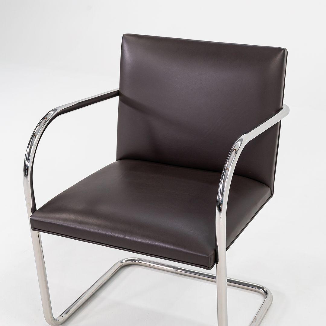Acier 2010s Mies van der Rohe Chaises de salle à manger tubulaires Brno en cuir Brown Modèle 245 en vente