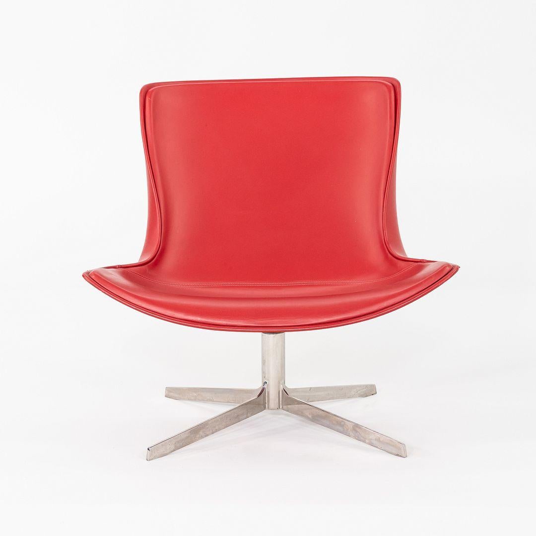 2010s Monica Forster para Bernhardt Design Sillón giratorio Vika de piel en Bueno estado para la venta en Philadelphia, PA