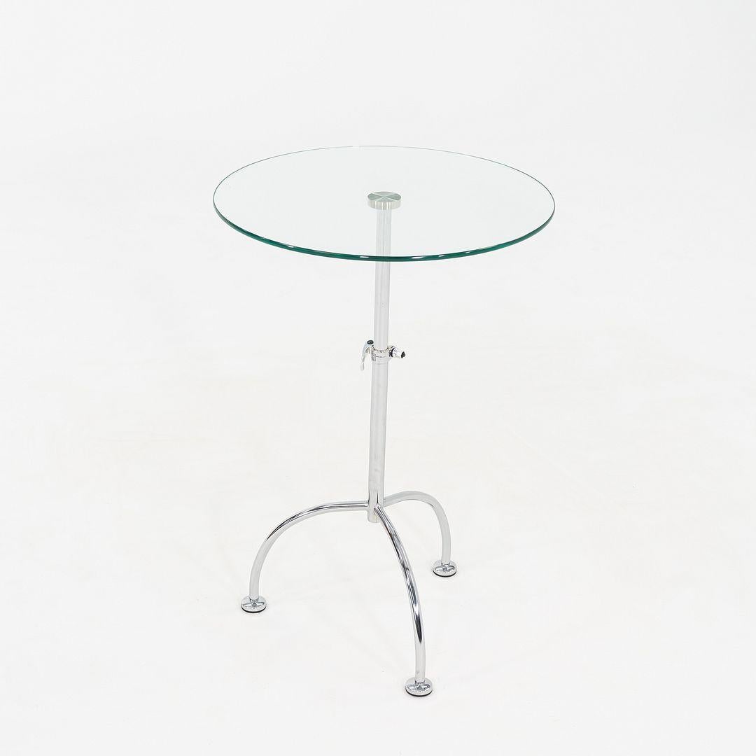 2010s Pair of Chromed Steel and Glass Adjustable Side Tables en vente 4