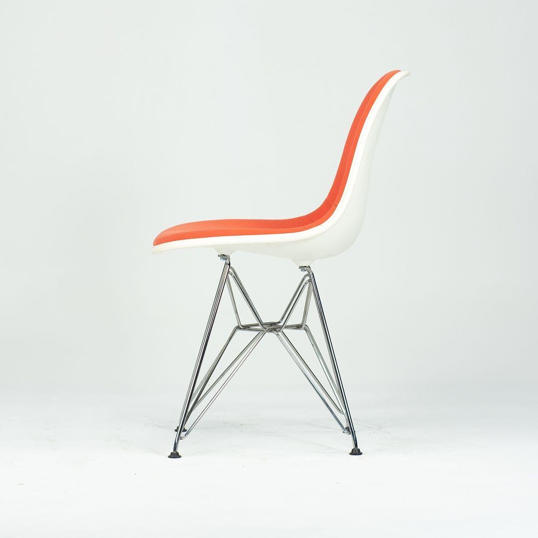 XXIe siècle et contemporain 2010s Pair of Herman Miller Eames Dining Side Shell Chairs w/ Orange Upholstery en vente