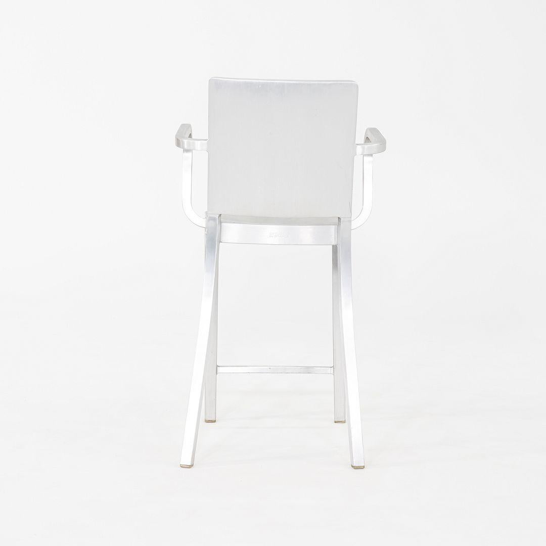 2010s Paire de tabourets de comptoir Philippe Starck pour Emeco Hudson en aluminium avec accoudoirs en vente 3