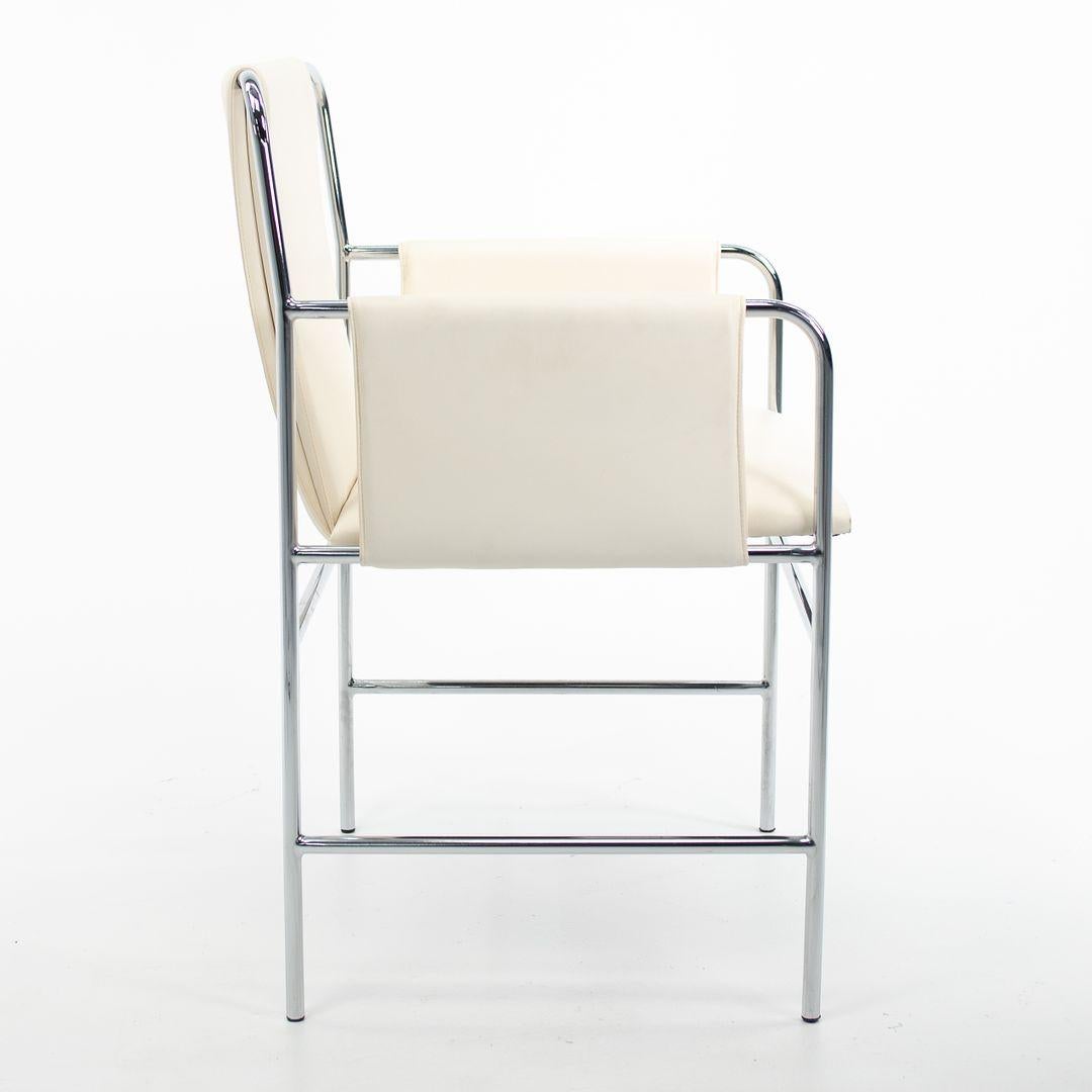 2010s Paire de chaises The Bennetts for Geiger Envelope Chairs en cuir blanc et chrome en vente 2