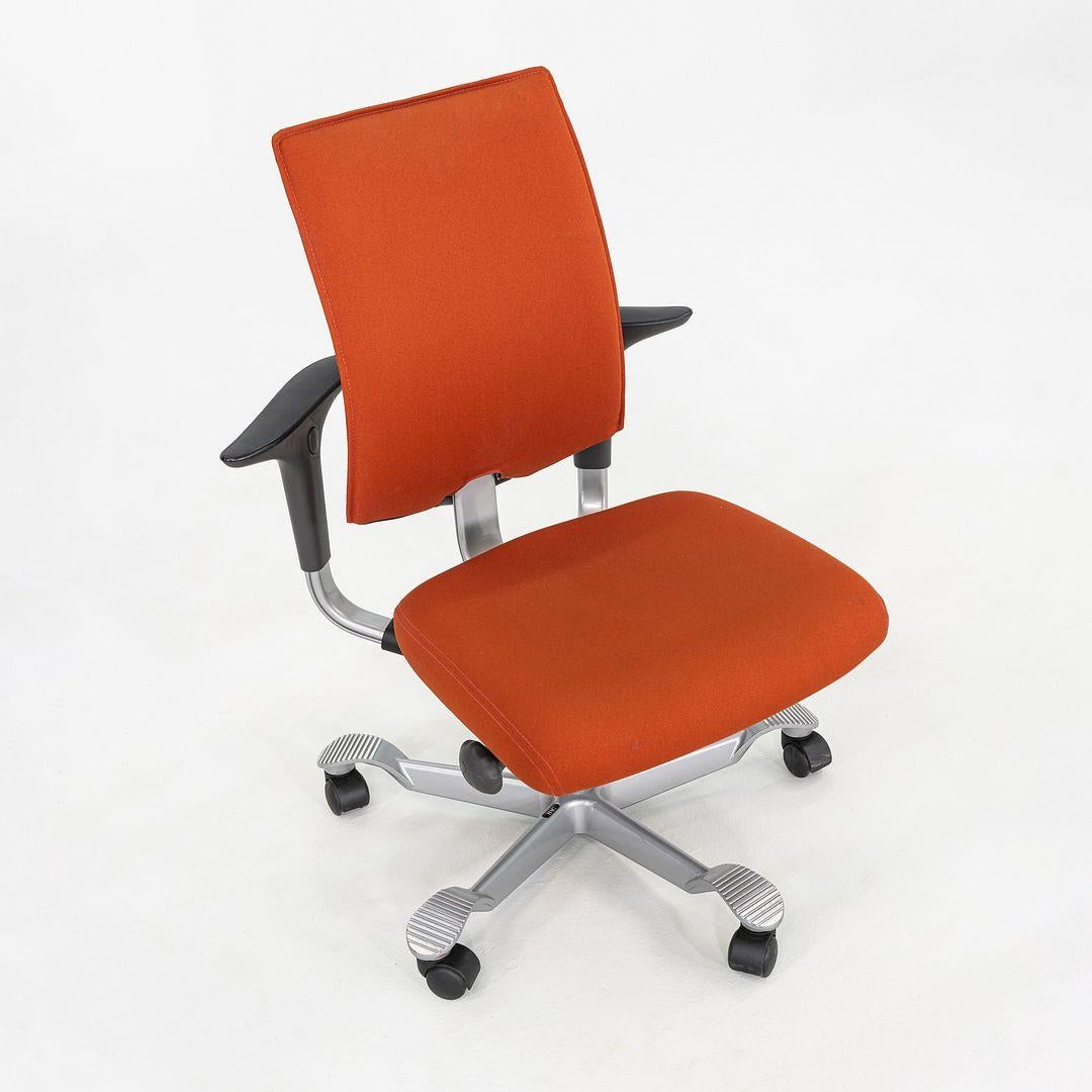Années 2010 Peter Opsvik pour HAG Creed Chaise de bureau H05 en tissu orange 4x Available en vente 5