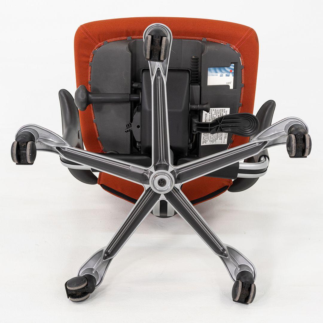 XXIe siècle et contemporain Années 2010 Peter Opsvik pour HAG Creed Chaise de bureau H05 en tissu orange 4x Available en vente