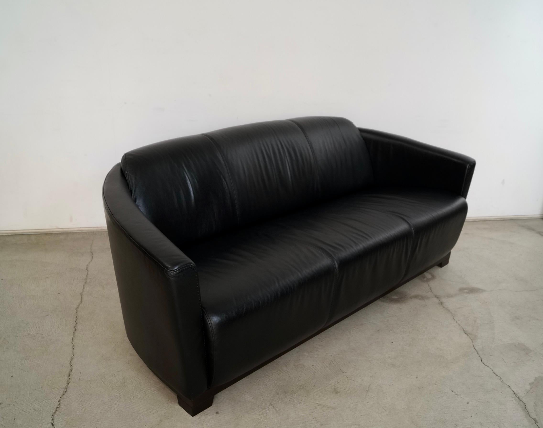 Postmodernes italienisches Ledersofa im Art-déco-Stil von Calia Italia aus dem Jahr 2010 im Angebot 5
