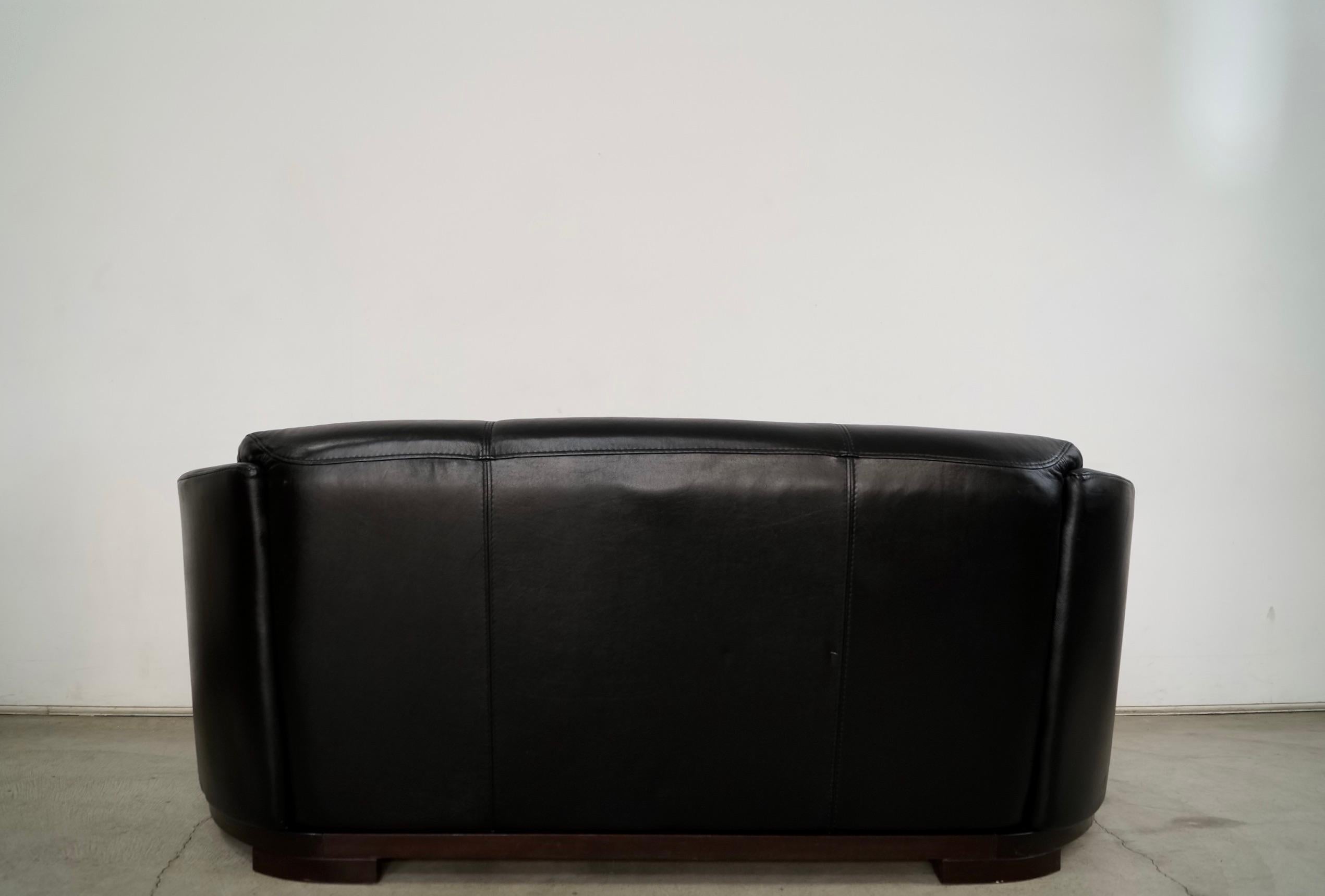 Postmodernes italienisches Ledersofa im Art-déco-Stil von Calia Italia aus dem Jahr 2010 im Angebot 3