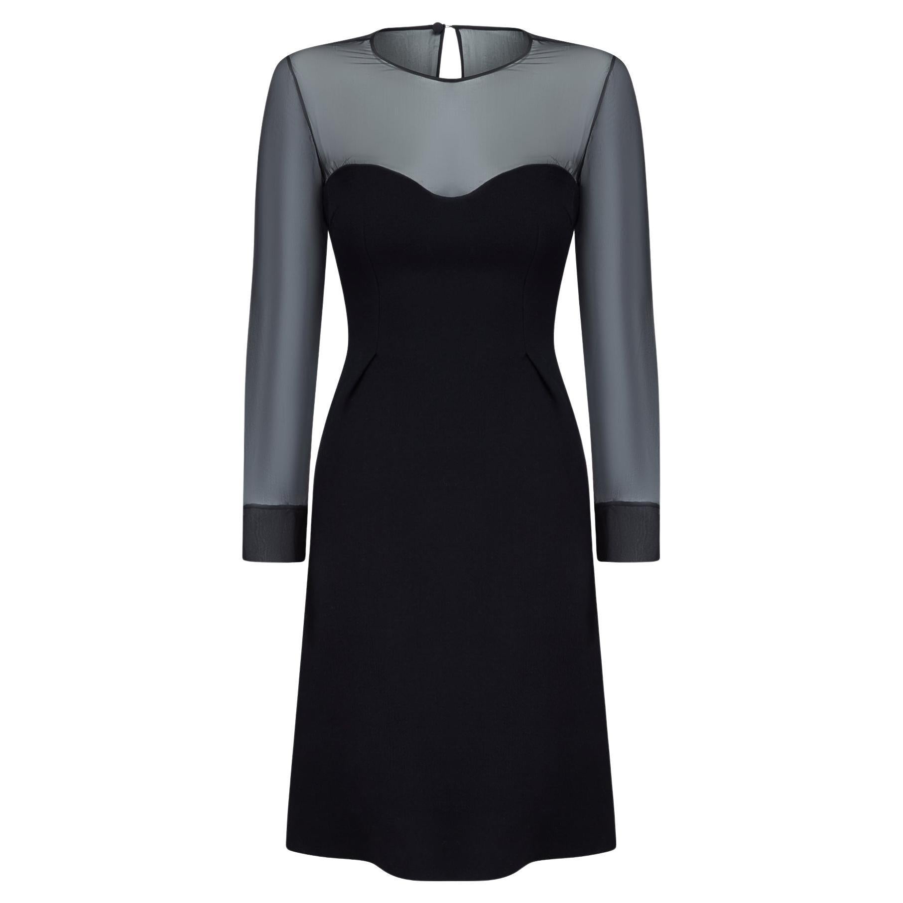 Vestido corpiño negro de Prada de los años 2010 con parte superior y mangas de gasa en venta