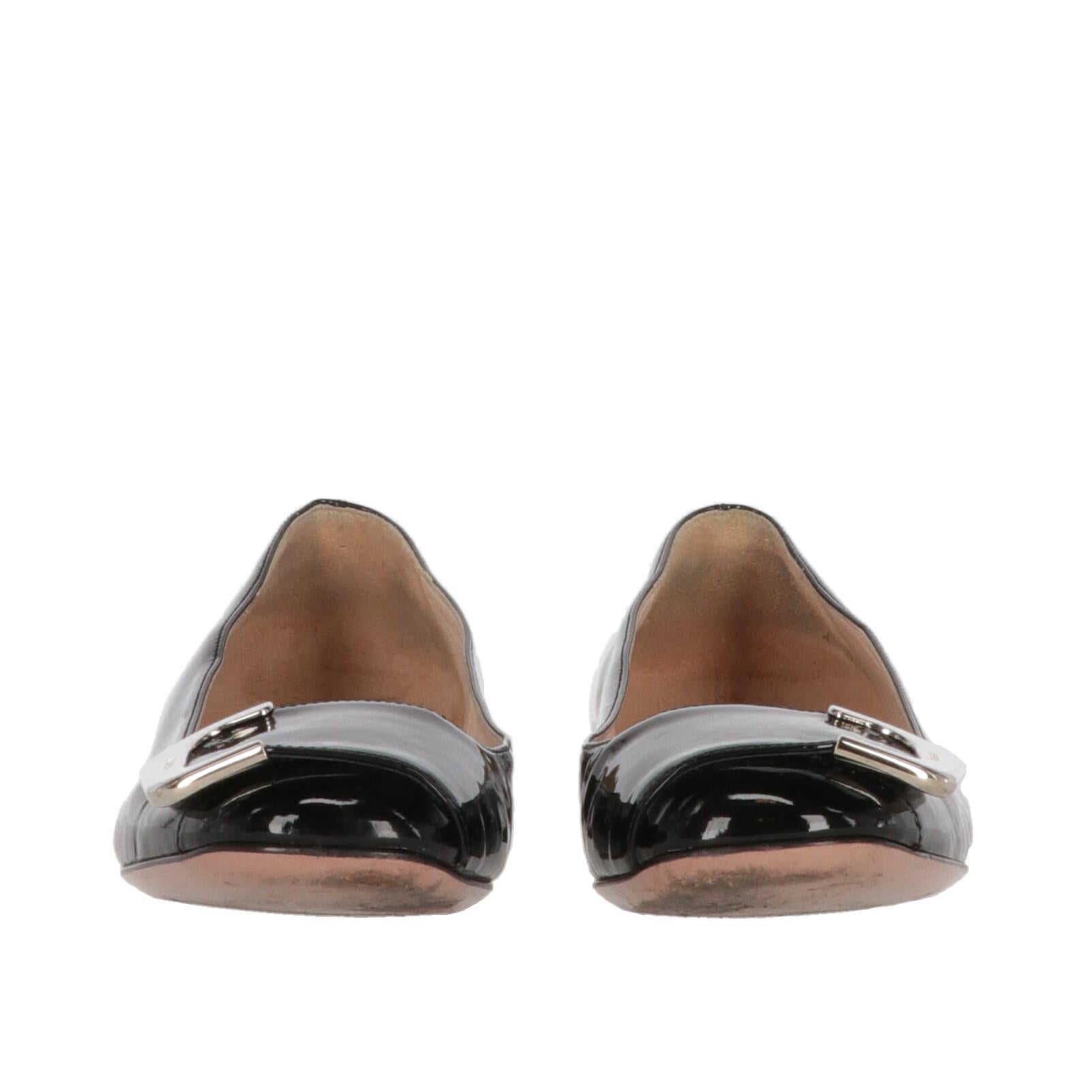 2010s Prada Black Patent Leather Ballet Flats In Good Condition In Lugo (RA), IT