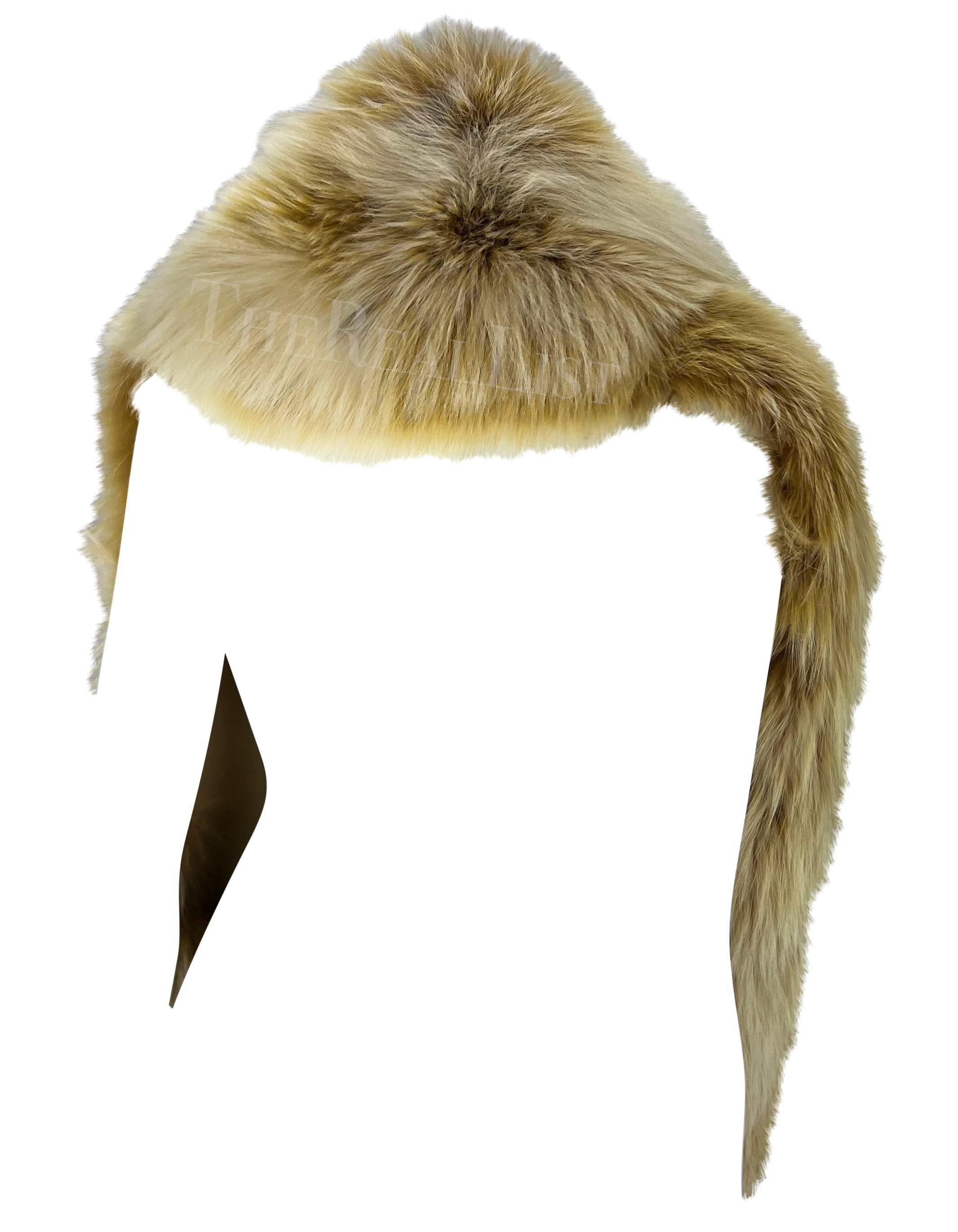 Bufanda 2010s Roberto Cavalli Tan Stole en Excelente estado para la venta en West Hollywood, CA