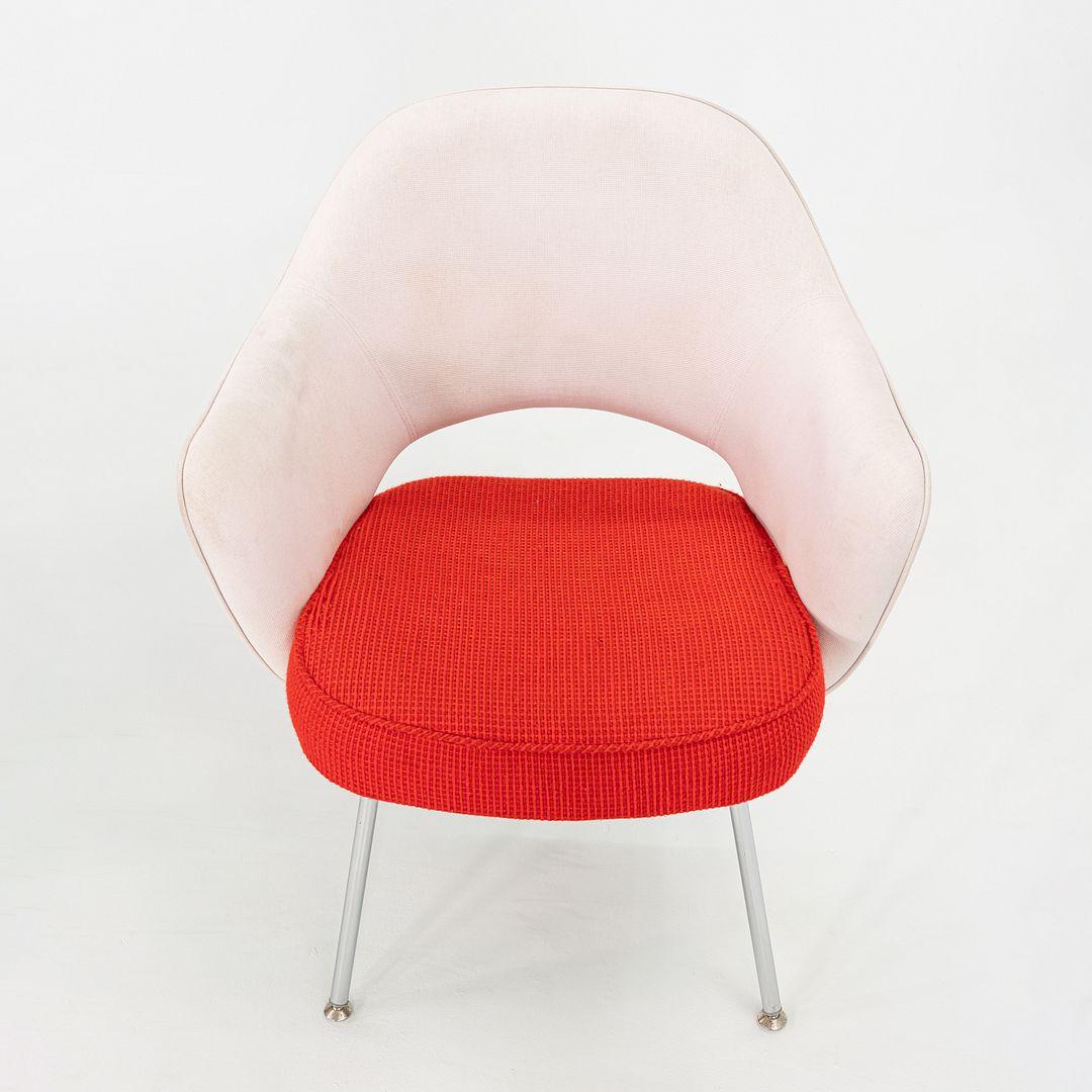 Moderne 2010s Ensemble de 4 fauteuils de direction Eero Saarinen pour Knoll en tissu bicolore en vente