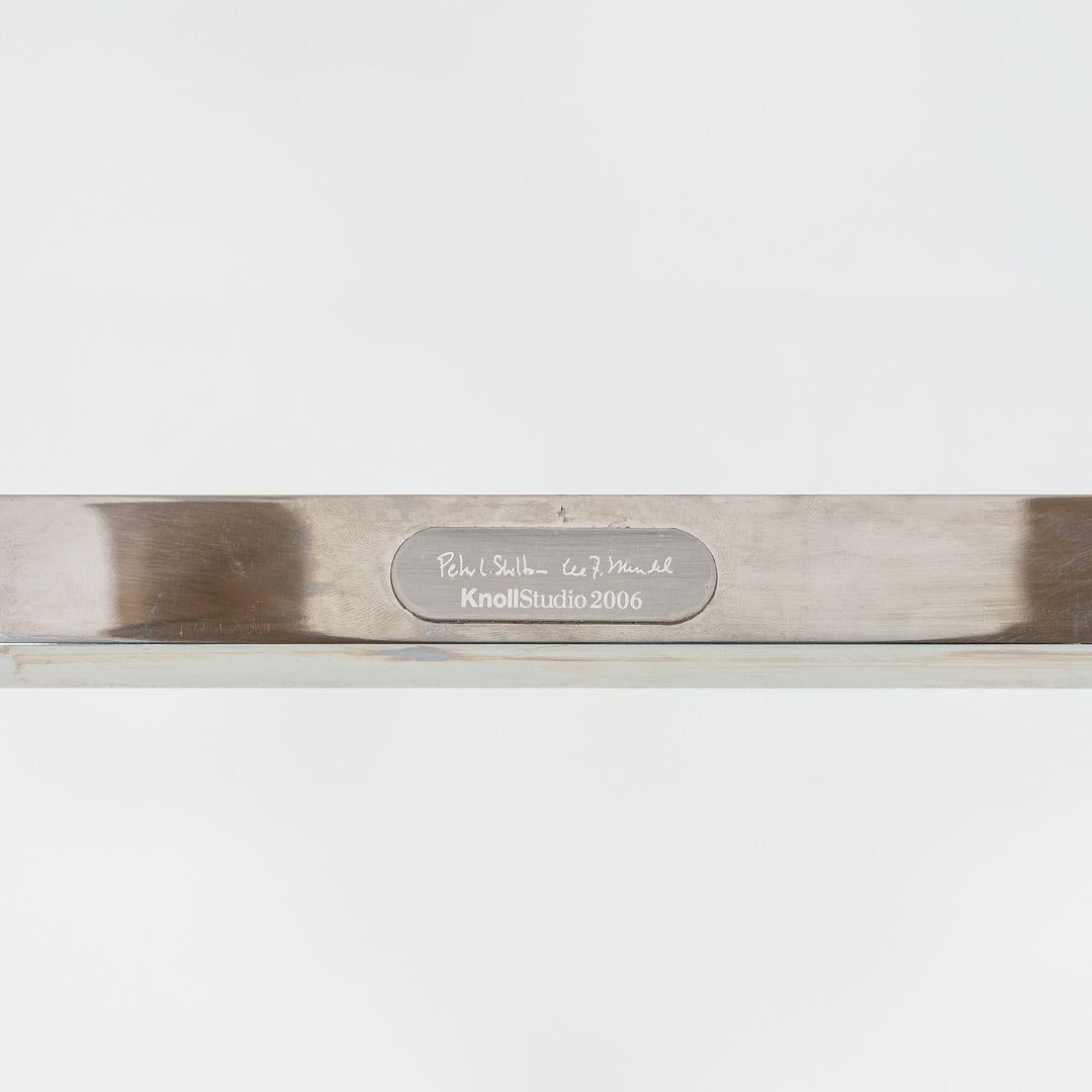 2010s Shelton Table d'appoint pour café SM en acier inoxydable avec plateau en verre 30 en vente 5