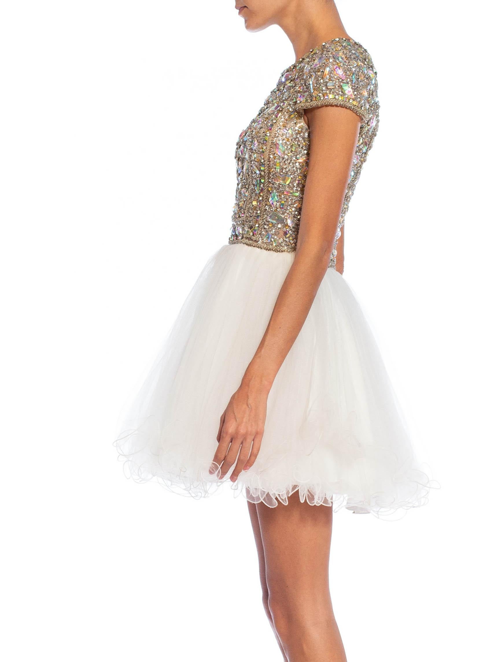 2010S Silver & White Beaded Tulle Cocktail Dress In Excellent Condition For Sale In New York, NY