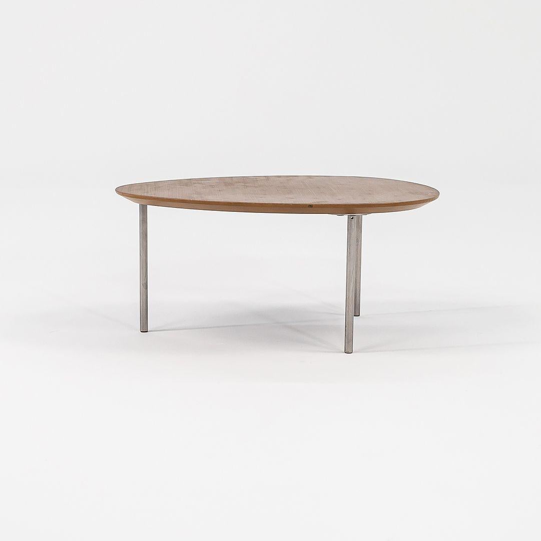 Aluminium 2010s STUA Table basse / d'appoint avec pieds en acier inoxydable Made in Spain en vente