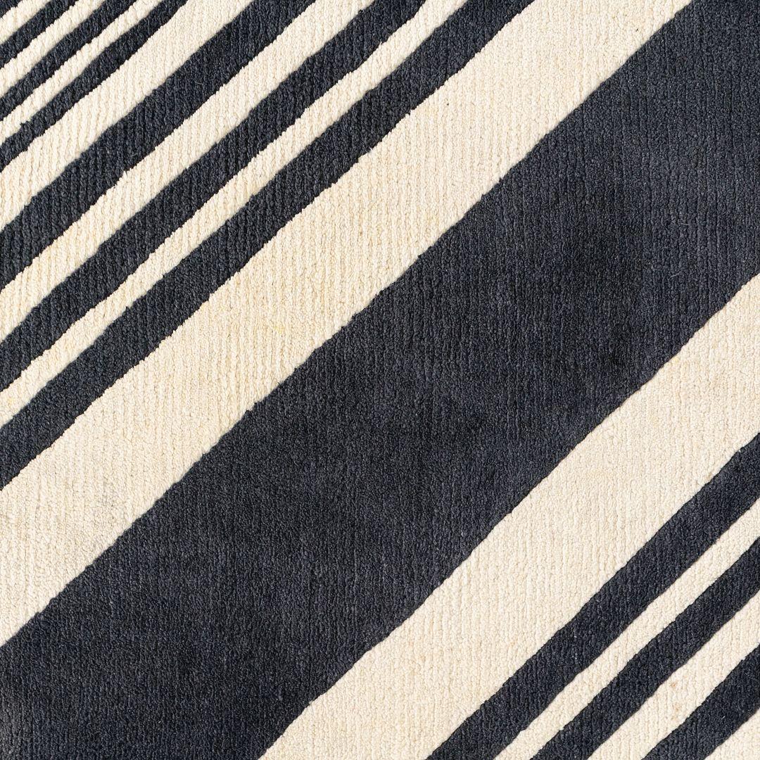 2010s Sue Timney für The Rug Company Bias Cut Teppich 96x30