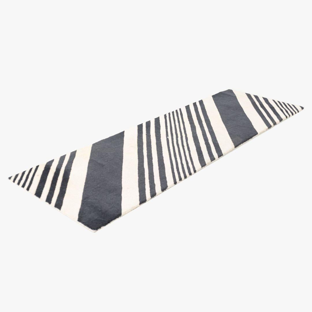 2010s Sue Timney für The Rug Company Bias Cut Teppich 96x30