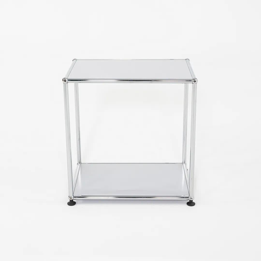 2010s USM Haller Second Cycle Side / End Table in Matte Silver 20 x 14 x 21 en vente 5