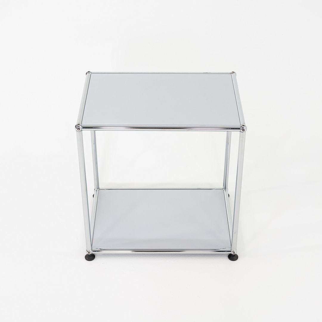 2010s USM Haller Second Cycle Side / End Table in Matte Silver 20 x 14 x 21 Excellent état - En vente à Philadelphia, PA