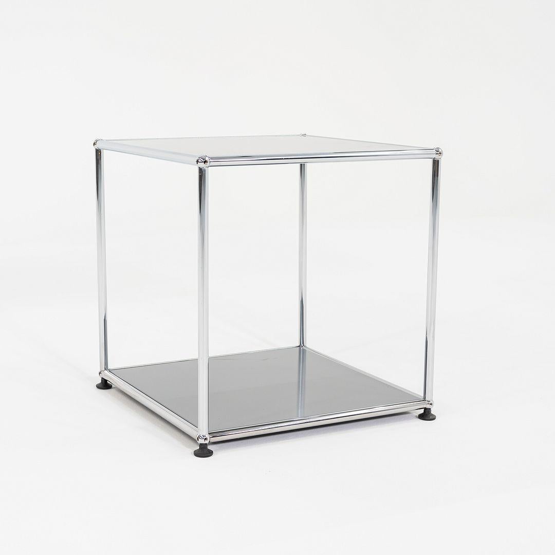Usm Haller 2010s Secondo Ciclo Tavolino / Tavola da tavolo in grigio medio 20x20x21 2x Disponibile in vendita 1