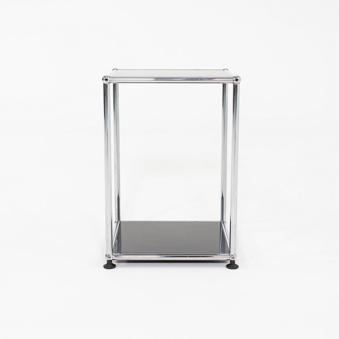 Suisse 2010s USM Haller Table d'appoint de second cycle en noir 14 x 14 x 21 en vente