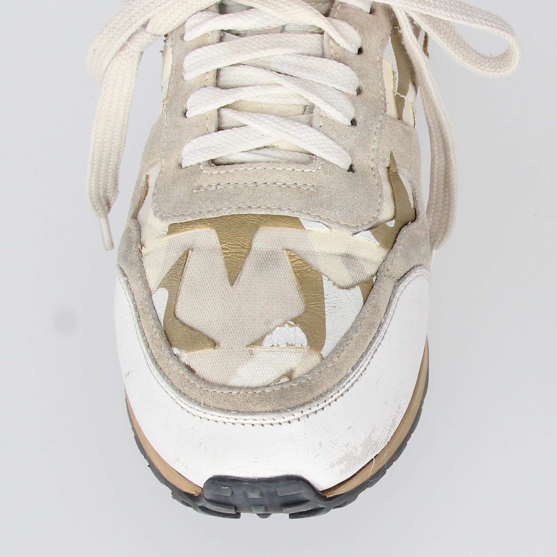 2010s Valentino Camouflage Rockrunner Sneakers In Good Condition For Sale In Lugo (RA), IT