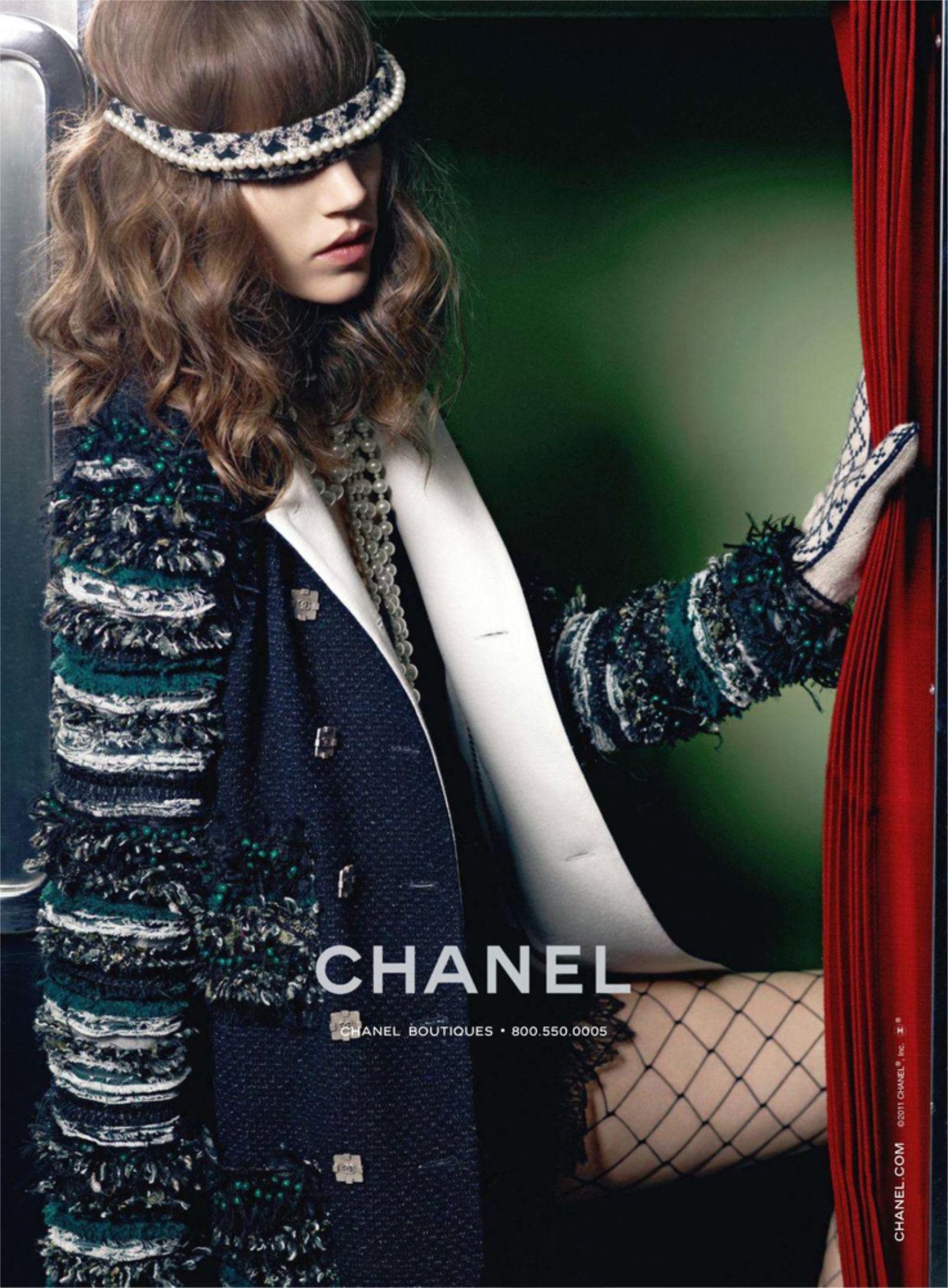 Black 2011 Chanel by Karl Lagerfeld Runway Campaign Beaded Wool Double-Breasted Jacket For Sale