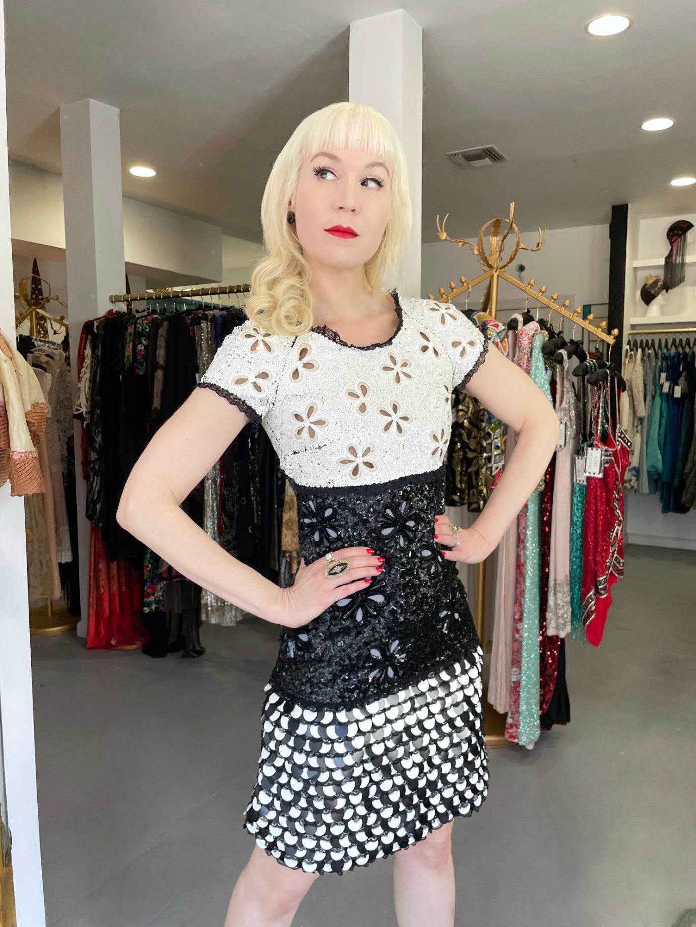2011 Chanel by Karl Lagerfeld Runway Sample Black & White Beaded Sequin Dress In Excellent Condition For Sale In Beverly Hills, CA