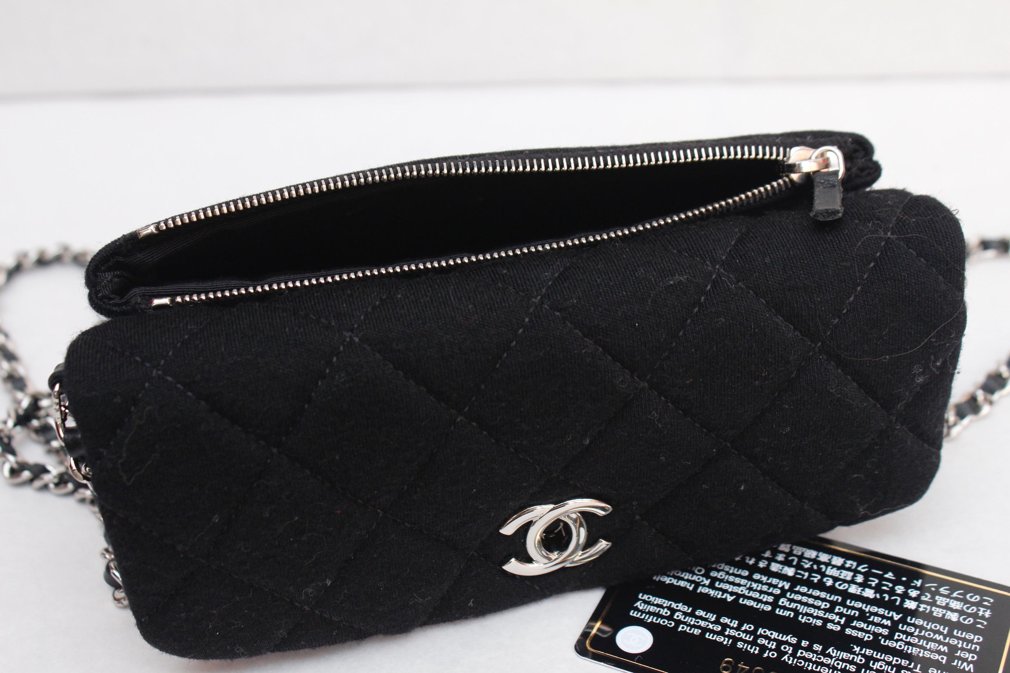 2011 Chanel nice little bag in black quilted jersey 2