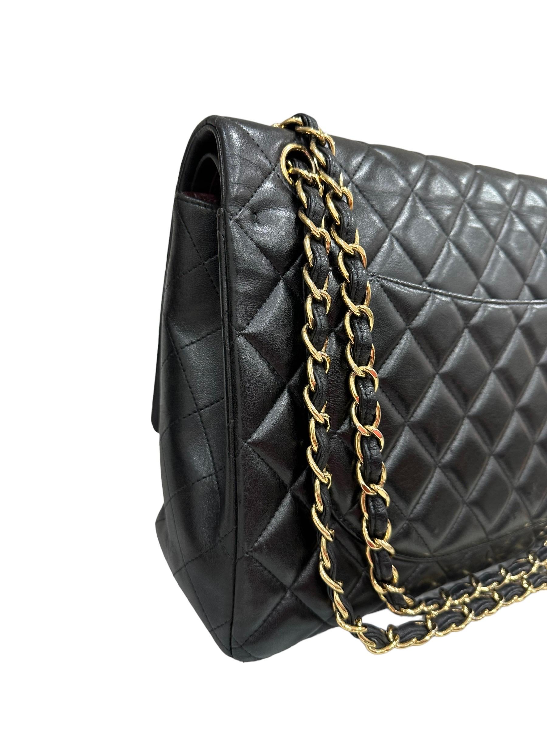 2011 Chanel Timeless Maxi Jumbo Black Leather Top Shoulder Bag For Sale 1
