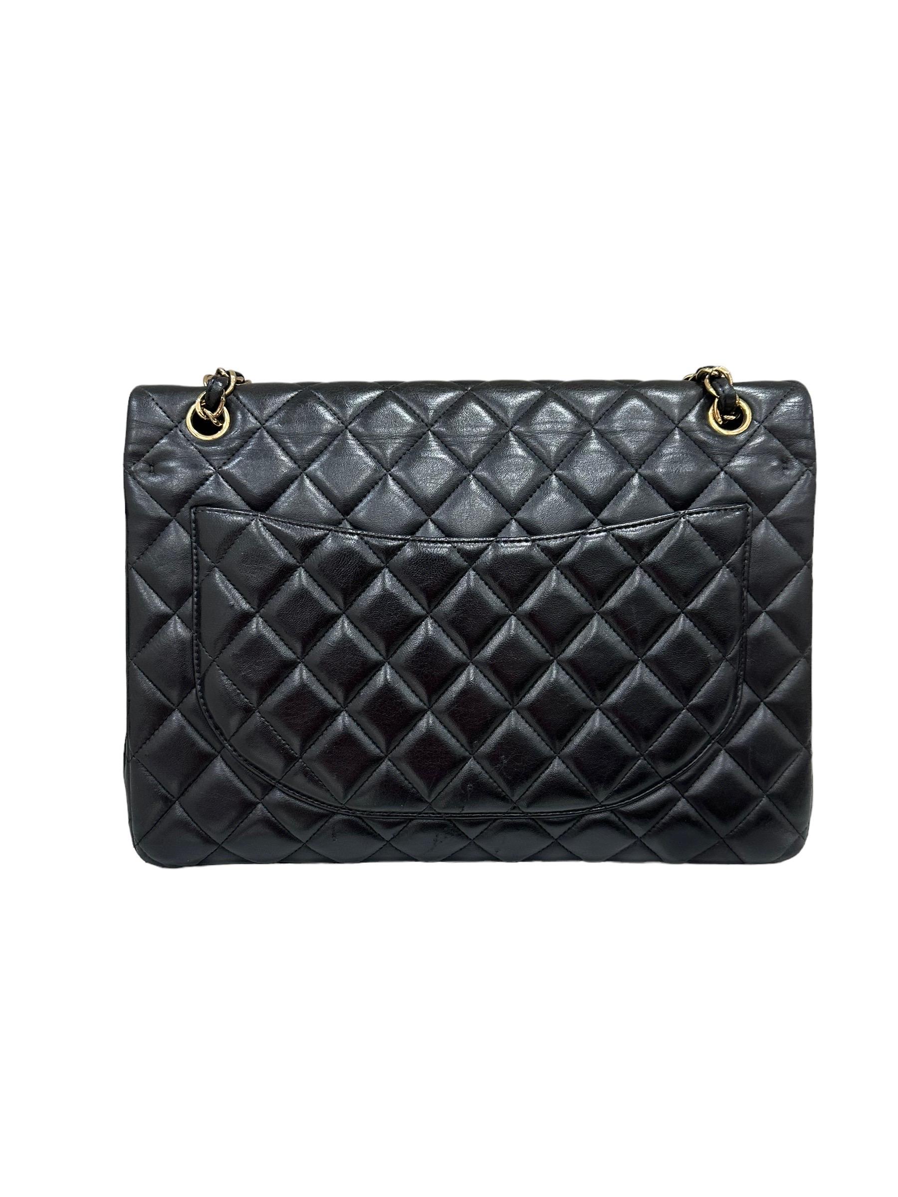 2011 Chanel Timeless Maxi Jumbo Black Leather Top Shoulder Bag For Sale 3