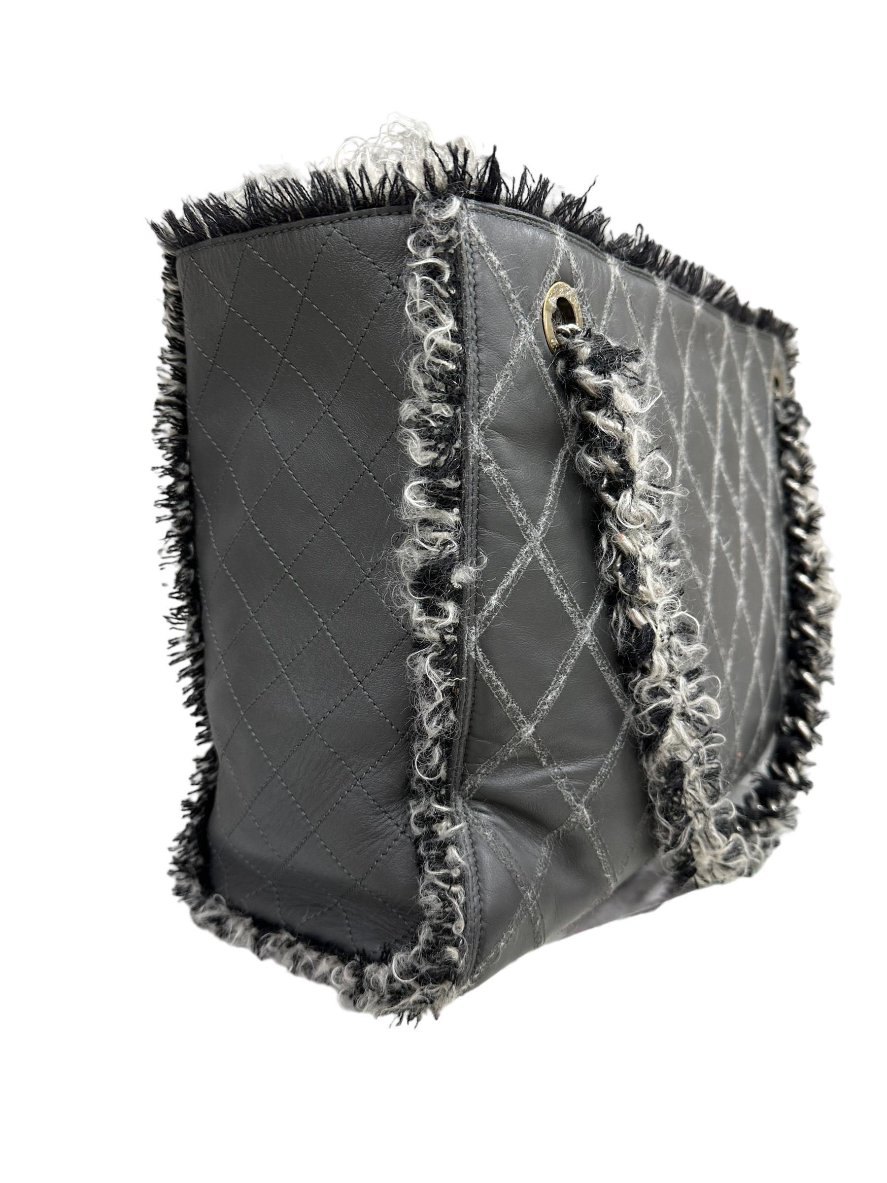 2011 Chanel Tweed Grey Tote Bag Borsa a spalla 8