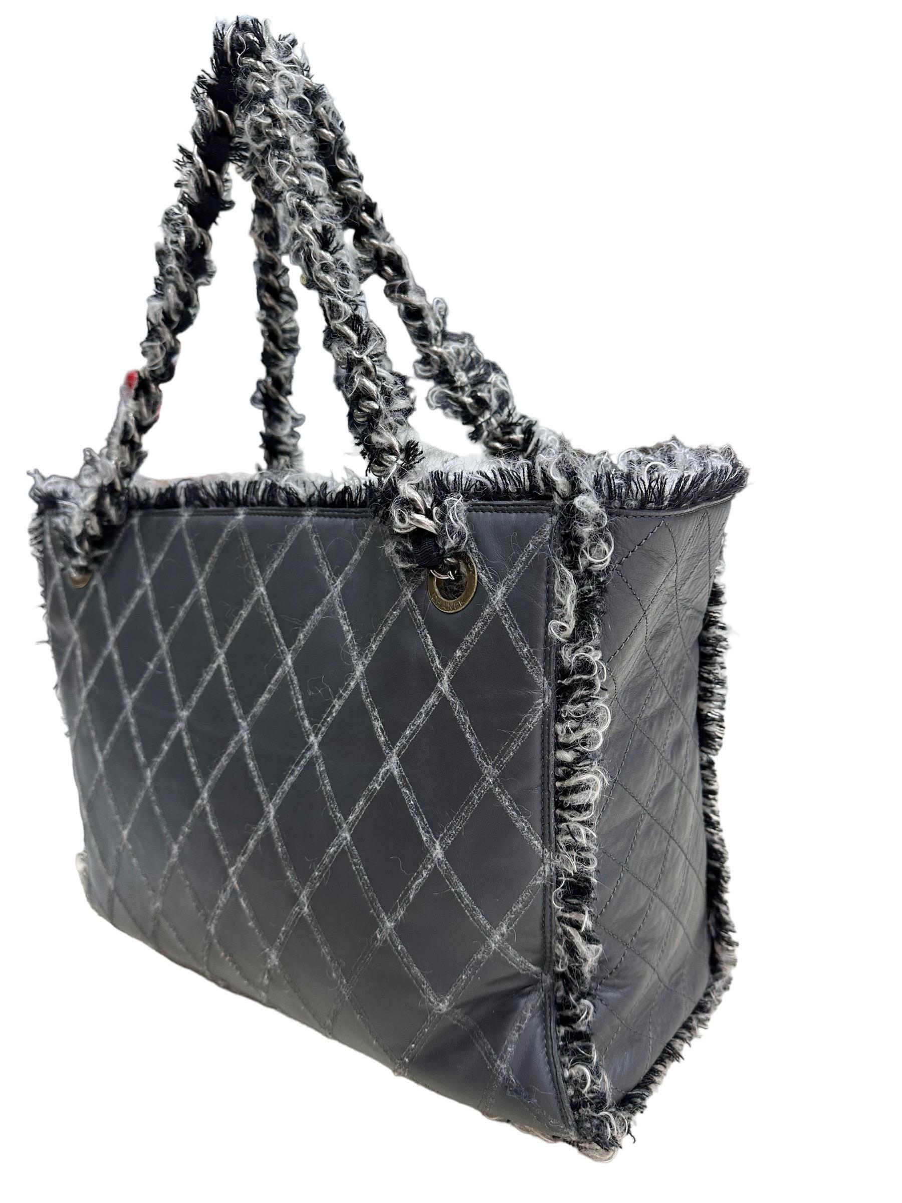 2011 Chanel Tweed Grey Tote Bag For Sale 3